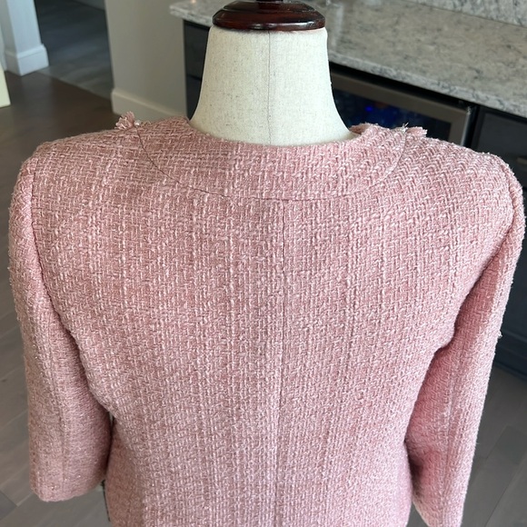 Tahari Women’s Palm Pink Jacket with Faux Pearls around Neck and on Pockets - Picture 4 of 15